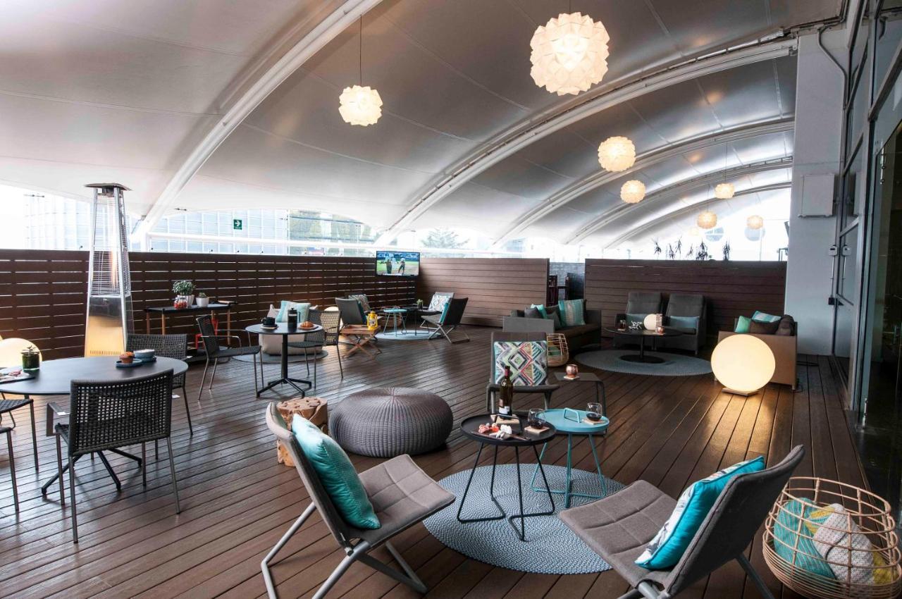 Stadia Suites Mexico City Santa Fe Luaran gambar The lounge at the airport