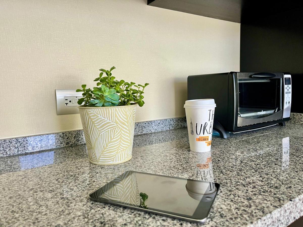 Stadia Suites Mexico City Santa Fe Luaran gambar A countertop outlet