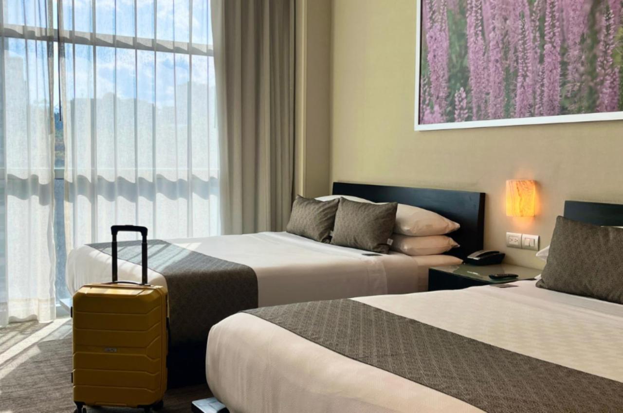 Stadia Suites Mexico City Santa Fe Luaran gambar A room at the hotel