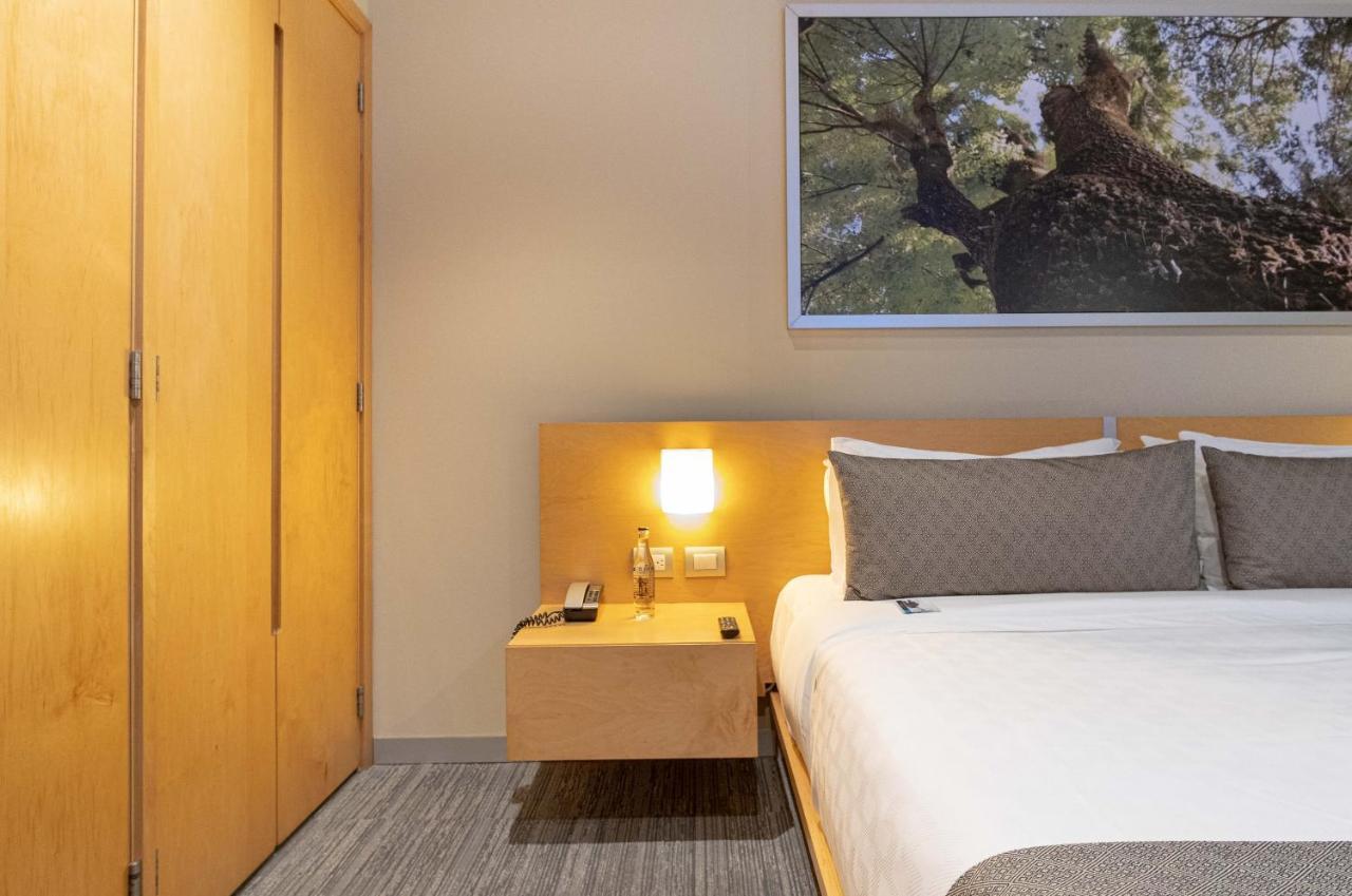 Stadia Suites Mexico City Santa Fe Luaran gambar A bedroom at the hotel