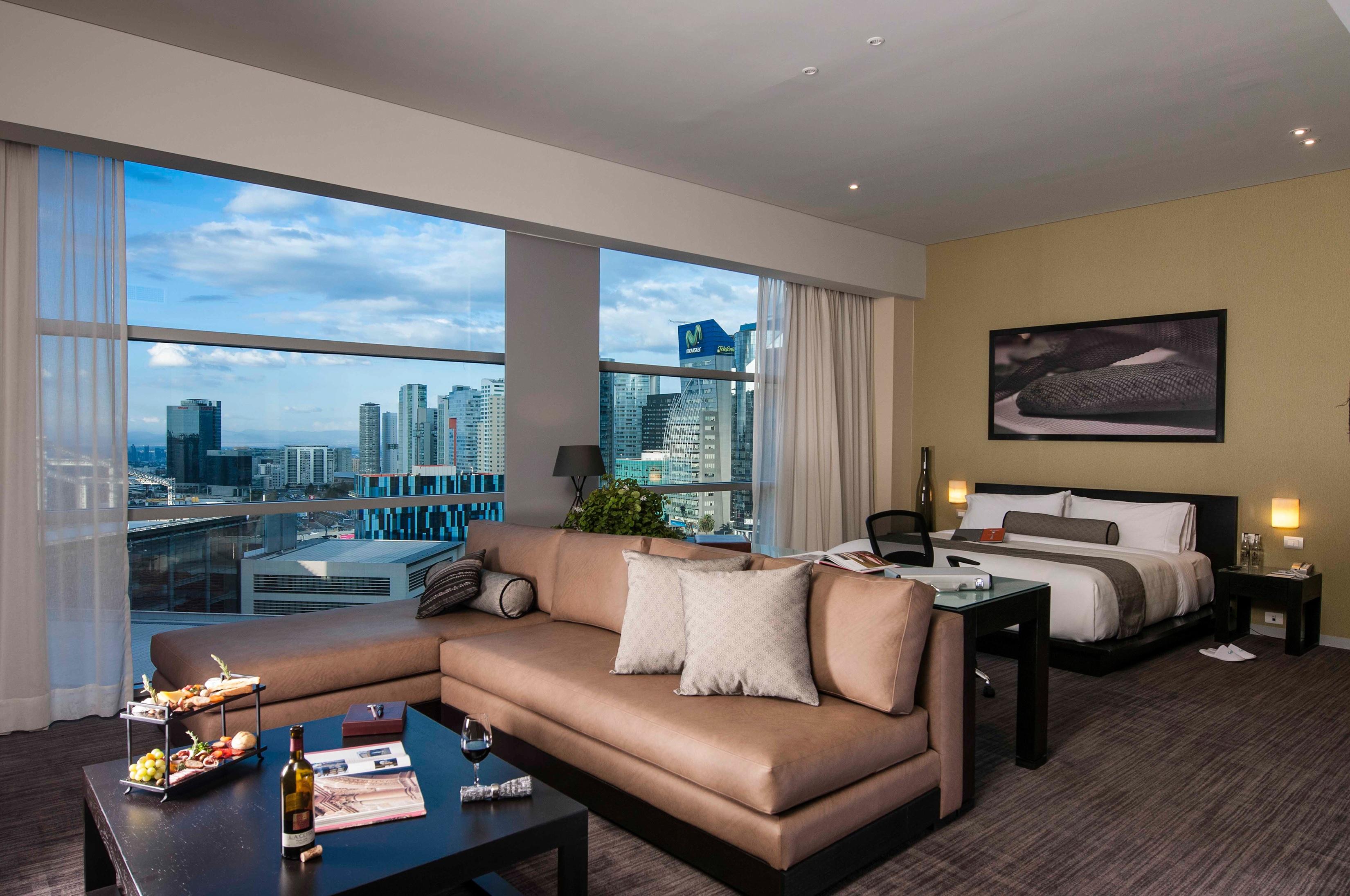 Stadia Suites Mexico City Santa Fe Luaran gambar A suite at the Hilton San Diego Bayfront