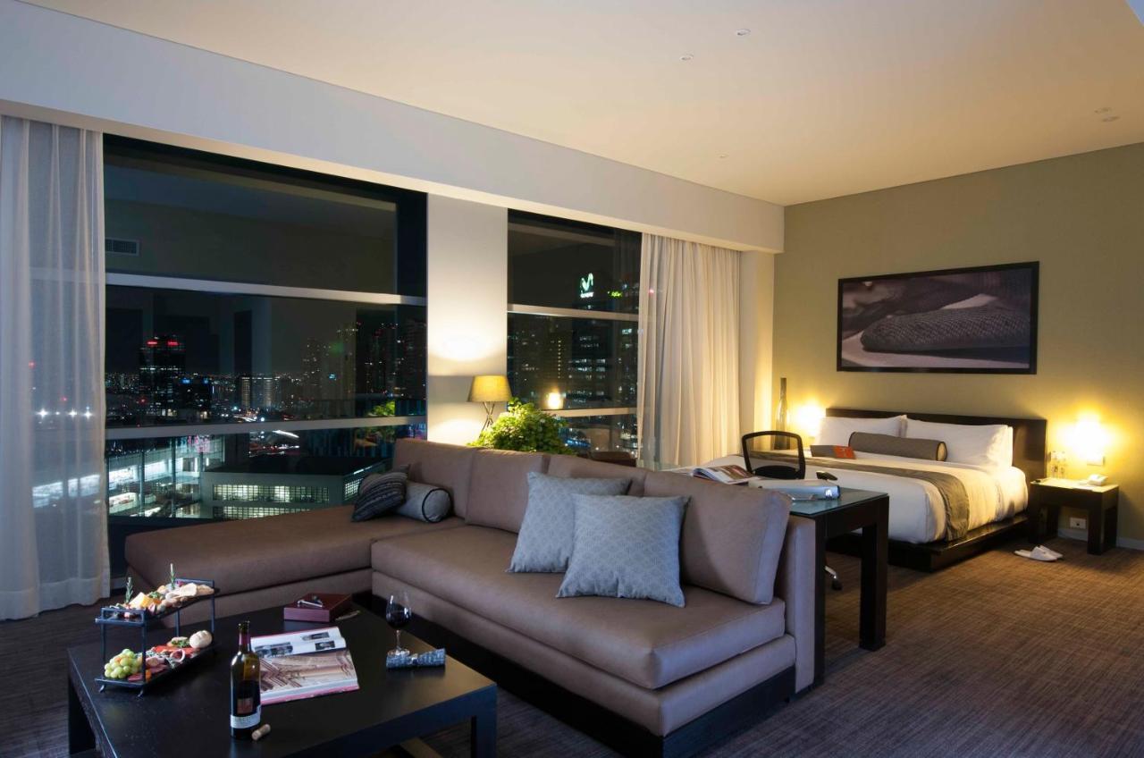 Stadia Suites Mexico City Santa Fe Luaran gambar A suite at the hotel